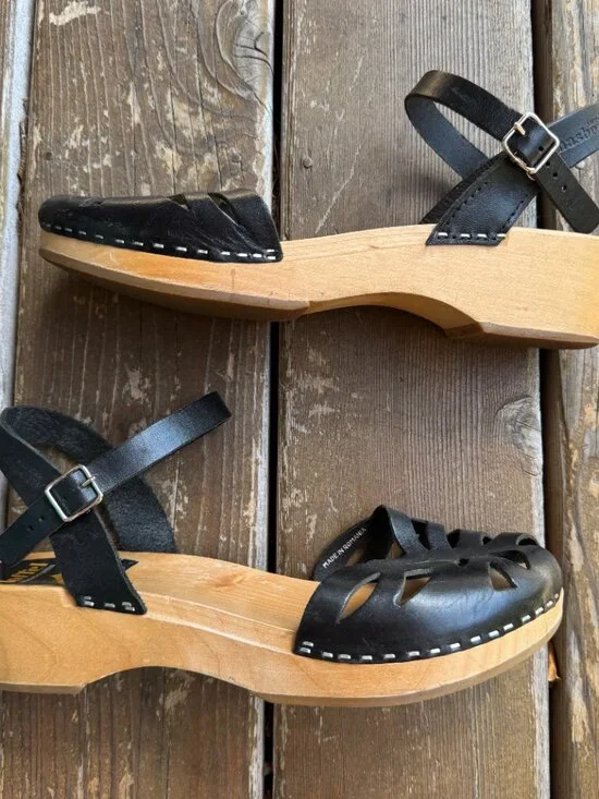 Swedish Hasbeens Black Ornament Clog Sandal in Women's US 10/41EU - Retail $260 - Picture 7 of 16